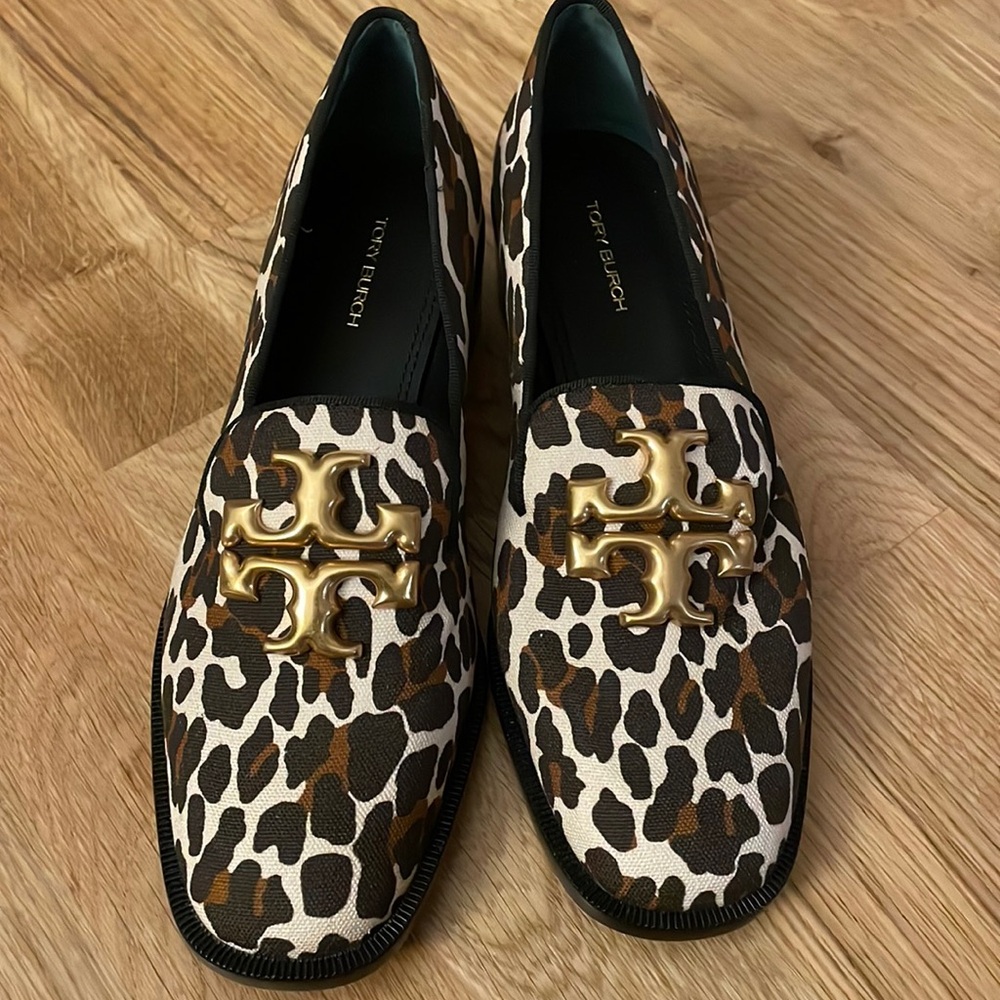 New Tory Burch Elenor Heel in Leopard Print- Size 7
